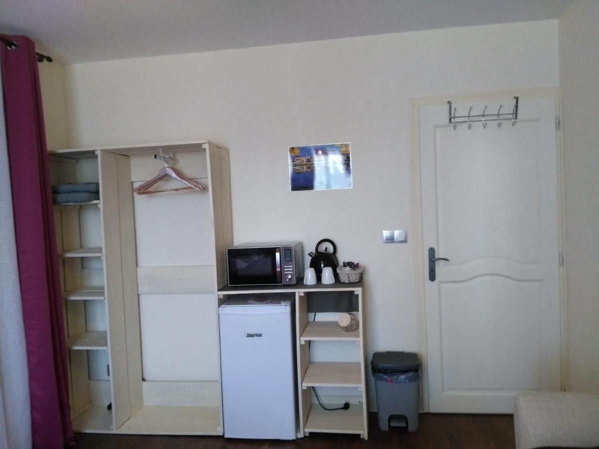 Les De Beauviel Guest house Saint-Jean-d'Eyraud